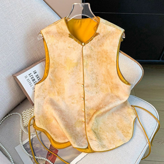 CHAO-grade recommended gold woven butterfly jacquard new Chinese vest vest women's fashionable lace-up light Chinese style lace-up top
CHAO-grade recommended gold woven butterfly jacquard new Chinese vest vest women's fashionable lace-up light Chinese style lace-up top
