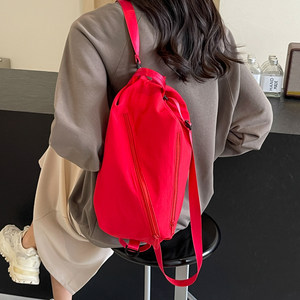 Lightweight waterproof fitness yoga bag for women, simple and versatile crossbody bag, Korean travel small backpack, multi-carry commuter bag 
Lightweight waterproof fitness yoga bag for women, simple and versatile crossbody bag, Korean travel small backpack, multi-carry commuter bag
