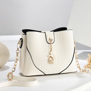 Authentic women's bag bucket bag crossbody bag fashionable bag for women 2025 new summer small bag hand-held shoulder bag 
Authentic women's bag bucket bag crossbody bag fashionable bag for women 2025 new summer small bag hand-held shoulder bag