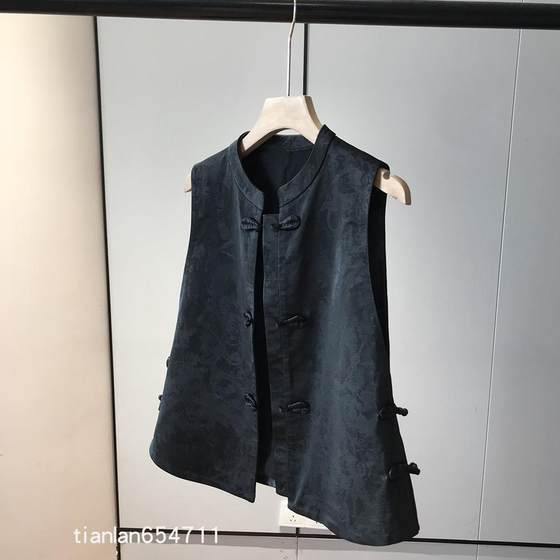 Casual and noble~ expensive but not delicate! 100% imported sheepskin Song brocade pattern stand collar button sleeveless vest
Casual and noble~ expensive but not delicate! 100% imported sheepskin Song brocade pattern stand collar button sleeveless vest