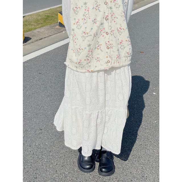 Step into the Galaxy Japanese sweet cake skirt with high waist slim mid-length gentle white skirt versatile A-line skirt Step into the Galaxy Japanese sweet cake skirt with high waist slim mid-length gentle white skirt versatile A-line skirt