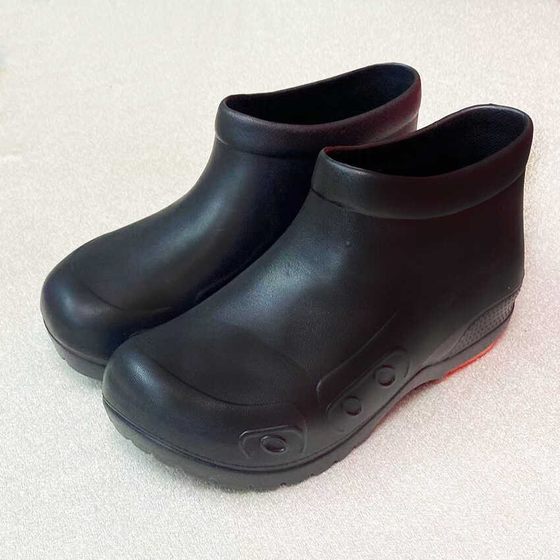 Foreign trade original thickened waterproof cycling outdoor rain boots anti-slip wear-resistant defects. No return or exchange. Do not take photos.
Foreign trade original thickened waterproof cycling outdoor rain boots anti-slip wear-resistant defects. No return or exchange. Do not take photos.