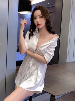 White shirt women's nighttime work clothes long sleeves
 White shirt women's nighttime work clothes long sleeves