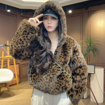 Korean style loose mink velvet short hooded jacket for women winter 
Korean style loose mink velvet short hooded jacket for women winter