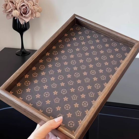 High-end retro tea tray walnut jewelry rectangular light luxury wooden storage wine glass tea hydrological tea tray
High-end retro tea tray walnut jewelry rectangular light luxury wooden storage wine glass tea hydrological tea tray