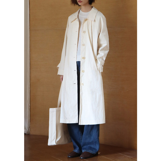 Unrestrained 2022 autumn clothing new style commuter retro capable and simple long sleeve single-breasted long windbreaker jacket for women
Unrestrained 2022 autumn clothing new style commuter retro capable and simple long sleeve single-breasted long windbreaker jacket for women