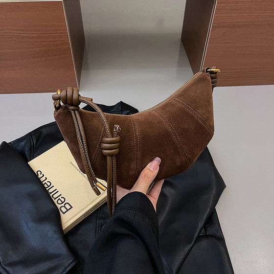 Super popular small bag women's 2025 new autumn and winter frosted underarm croissant bag high-end versatile single shoulder crossbody bag 
Super popular small bag women's 2025 new autumn and winter frosted underarm croissant bag high-end versatile single shoulder crossbody bag