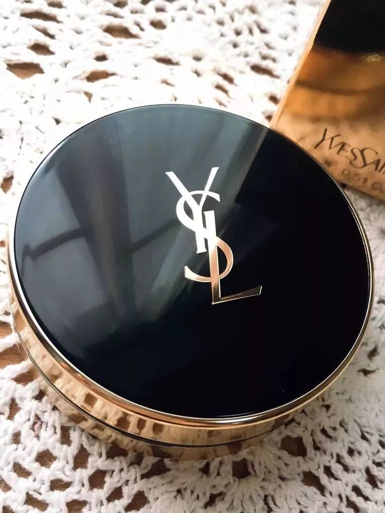 ysl/圣罗兰恒久羽毛气垫bb霜 ysl/圣罗兰恒久羽毛气垫bb霜