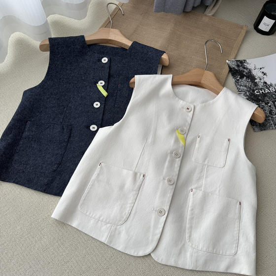 Natural and retro intellectual linen vest for women in spring and autumn loose versatile slim round neck vest jacket
Natural and retro intellectual linen vest for women in spring and autumn loose versatile slim round neck vest jacket