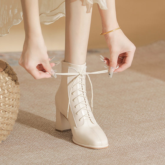 Martin boots for women 2025 winter new high heel lace-up simple square toe fashion boots for women thick heel zipper short boots
Martin boots for women 2025 winter new high heel lace-up simple square toe fashion boots for women thick heel zipper short boots