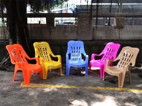 Plastic thickened back sand beach chair lounge chair stall chair plastic high -back chair household adult cooked rubber chair
Plastic thickened back sand beach chair lounge chair stall chair plastic high -back chair household adult cooked rubber chair