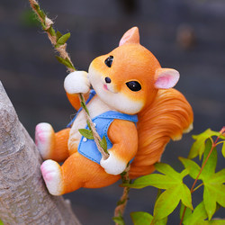 Outdoor Garden Pot Hanging Cute Squirrel Climbing Tree Pipe Balcony Courtyard Kindergarten Decoration Wall Hanging Ornament Outdoor Garden Pot Hanging Cute Squirrel Climbing Tree Pipe Balcony Courtyard Kindergarten Decoration Wall Hanging Ornament