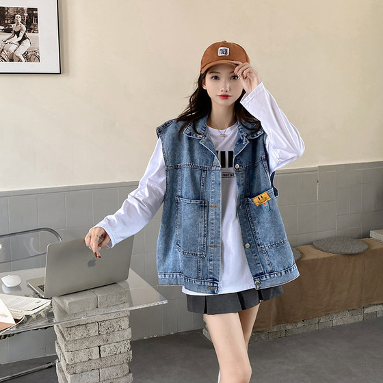 Denim vest for women in spring and autumn new loose and versatile internet celebrity design feeling fresh sleeveless vest horse clip top trendy
Denim vest for women in spring and autumn new loose and versatile internet celebrity design feeling fresh sleeveless vest horse clip top trendy