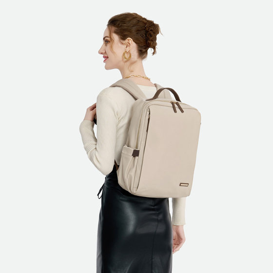 New backpack business bag for women travel fashion computer bag lightweight large capacity 
New backpack business bag for women travel fashion computer bag lightweight large capacity