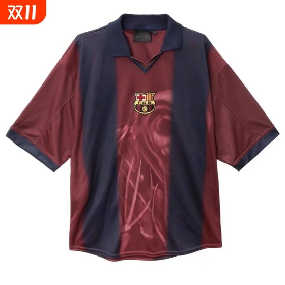 2000/01 Barcelona home game No. 10 Messi, Ronaldo, No. 7 Figo's retro Barcelona football top
2000/01 Barcelona home game No. 10 Messi, Ronaldo, No. 7 Figo's retro Barcelona football top