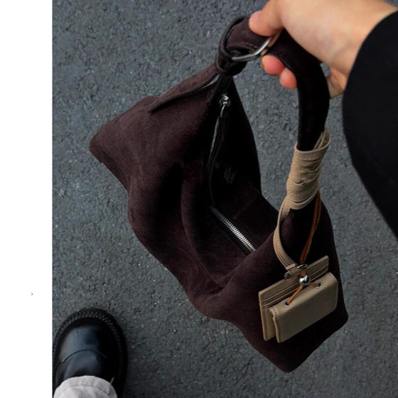 Korean style lazy style suede tote bag women's 2025 new large capacity simple and atmospheric single shoulder crossbody bag 
Korean style lazy style suede tote bag women's 2025 new large capacity simple and atmospheric single shoulder crossbody bag