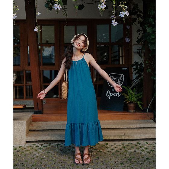 Short holiday retro blue white suspender dress vacation style beach skirt sexy suspender skirt long skirt
Short holiday retro blue white suspender dress vacation style beach skirt sexy suspender skirt long skirt