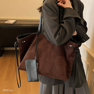 Korean fashionable and exquisite autumn and winter large-capacity casual and versatile simple and foreign-style one-shoulder portable 2025 women's tote bag 
Korean fashionable and exquisite autumn and winter large-capacity casual and versatile simple and foreign-style one-shoulder portable 2025 women's tote bag