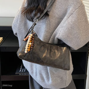 Western style, versatile, exquisite and fashionable, leather shoulder bag for commuting to work, 2025 autumn women's armpit bag 
Western style, versatile, exquisite and fashionable, leather shoulder bag for commuting to work, 2025 autumn women's armpit bag