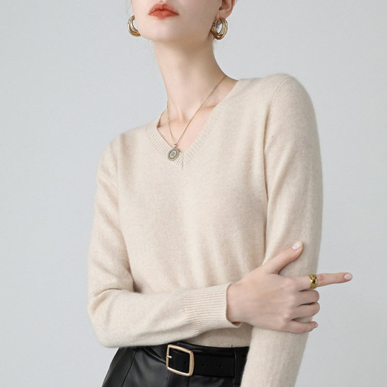 Ordos high-end cashmere sweater women's v-neck slim knitted sweater base shirt spring and autumn thin sweater
 Ordos high-end cashmere sweater women's v-neck slim knitted sweater base shirt spring and autumn thin sweater