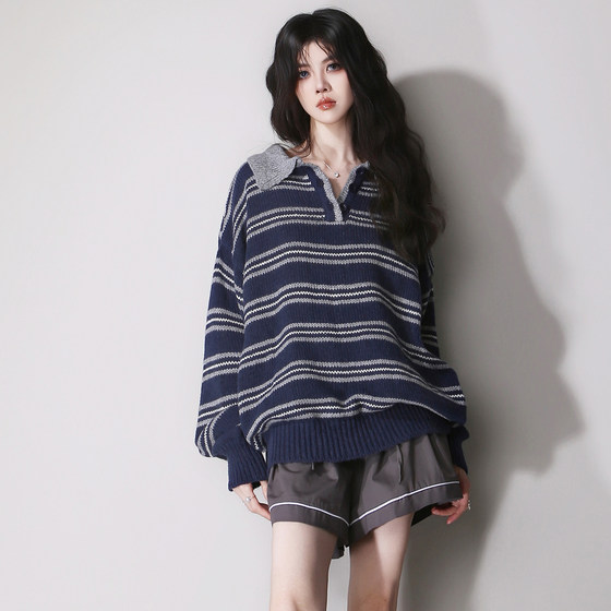 D30 lapel gray-blue stripes contrast color casual age-reducing neutral European and American style loose lazy long-sleeved pullover sweater 
D30 lapel gray-blue stripes contrast color casual age-reducing neutral European and American style loose lazy long-sleeved pullover sweater