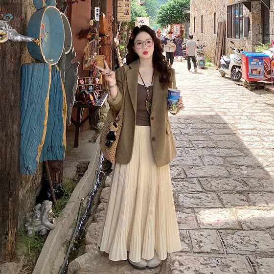 British style khaki blazer for women in spring and autumn new Korean high-end silhouette temperament casual suit top
British style khaki blazer for women in spring and autumn new Korean high-end silhouette temperament casual suit top