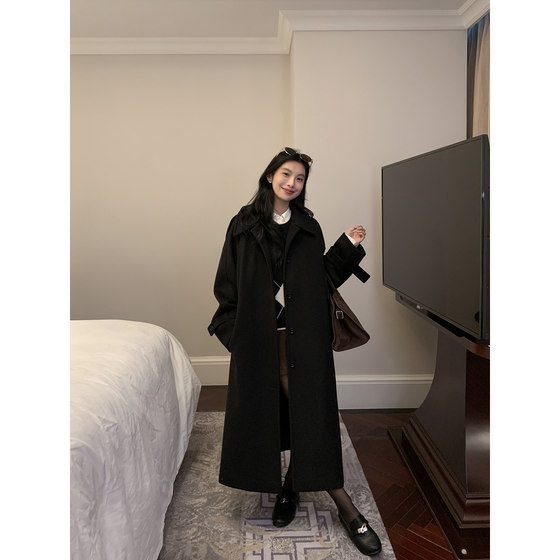 MULVAN high-end mid-length woolen jacket for women in winter Korean loose cotton wool over-knee coat
MULVAN high-end mid-length woolen jacket for women in winter Korean loose cotton wool over-knee coat