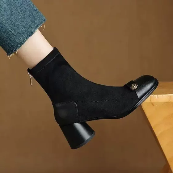 High-heeled stretch thin boots for women 2025 autumn and winter new fashion thick heel short boots round toe Martin boots warm and short
High-heeled stretch thin boots for women 2025 autumn and winter new fashion thick heel short boots round toe Martin boots warm and short