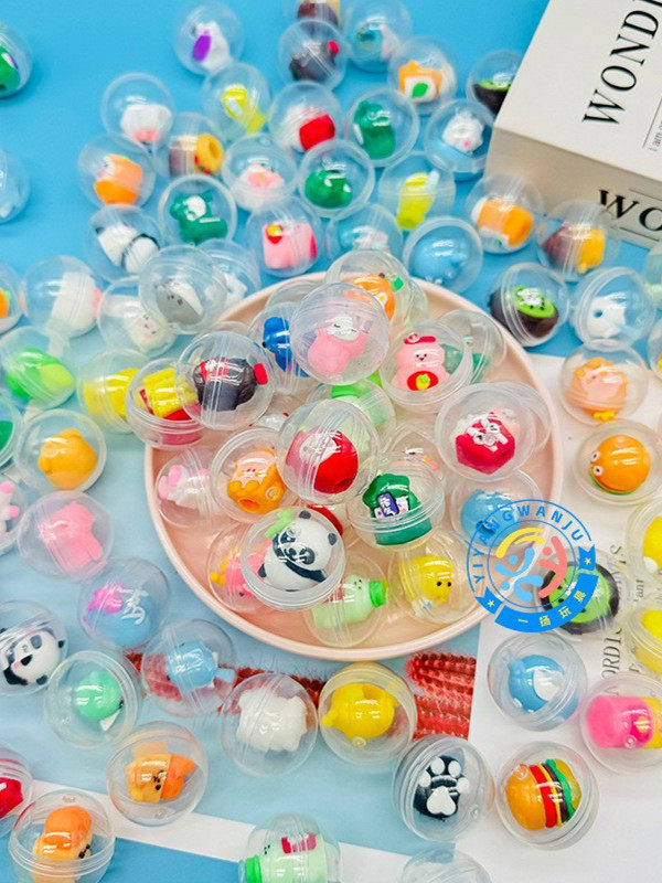 Juguete Gashapon de Muñeca Miniatura Linda de 32mm Huevo