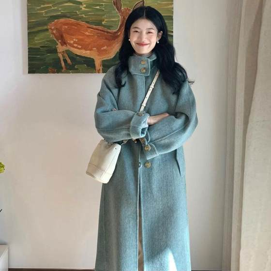 Design-sensual retro mid-length winter new wool coat top Korean women's small loose wool coat
Design-sensual retro mid-length winter new wool coat top Korean women's small loose wool coat