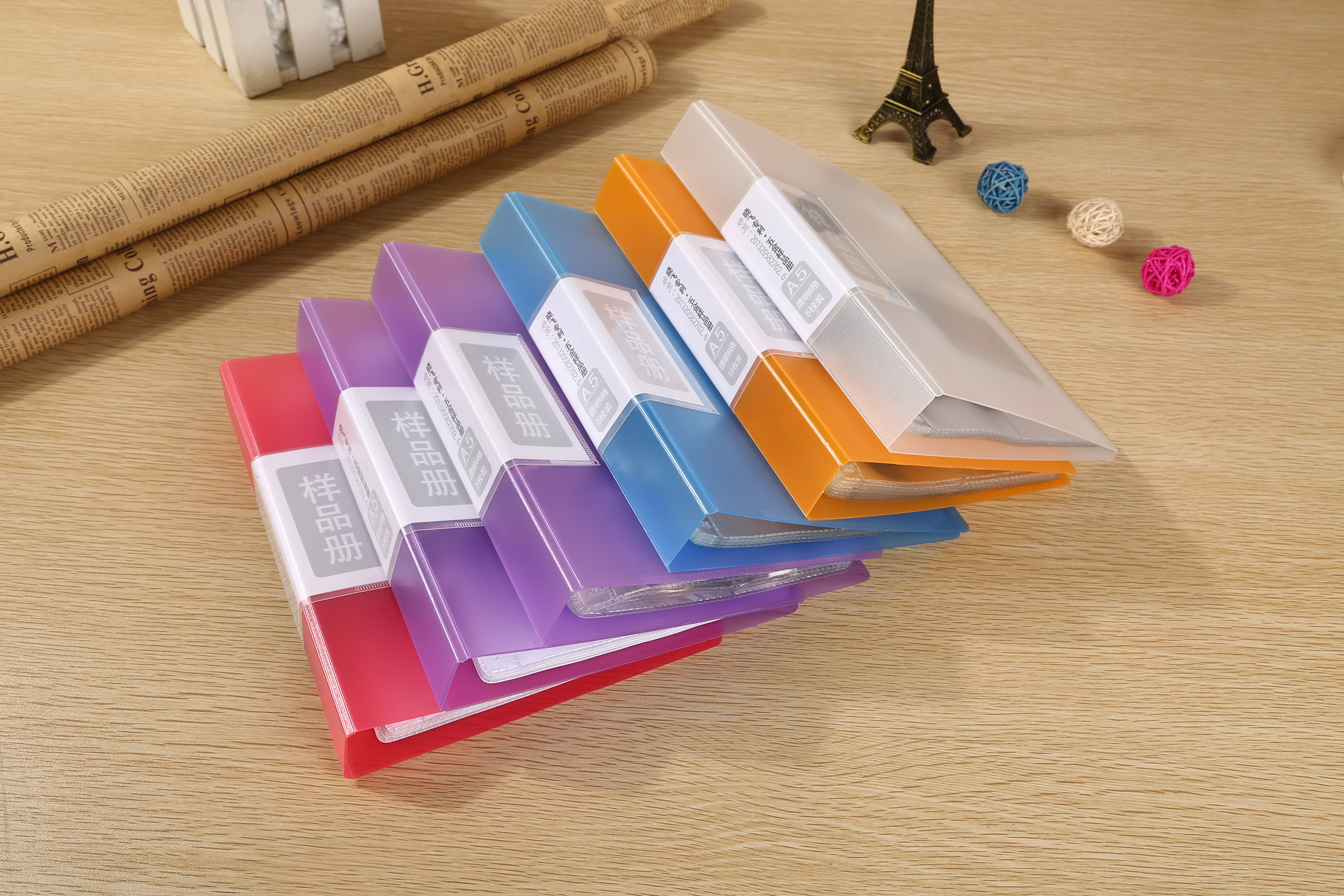 Альбом для нумезматики 古币钱币收藏册硬币纪念币空册本子 6格5页装ｔａｇ徽章收纳周边