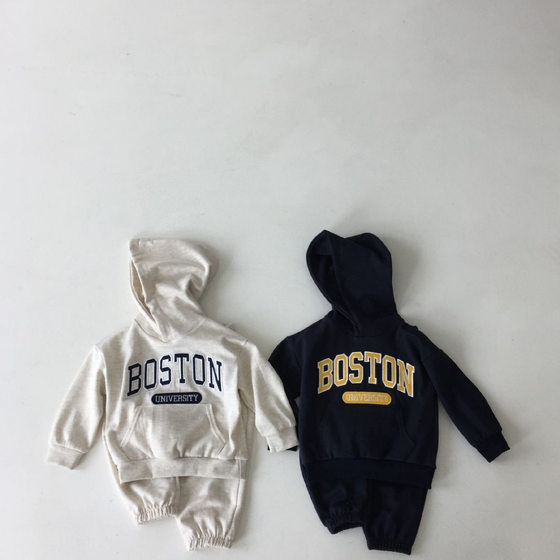 ins Korean children's clothing set Spring 2025 new boys and girls big pocket hooded sweatshirt print + pants two-piece set
ins Korean children's clothing set Spring 2025 new boys and girls big pocket hooded sweatshirt print + pants two-piece set