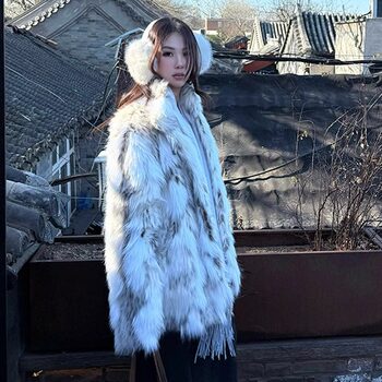 Fashionable~FANSS new leopard print white fur! Fashionable~FANSS new leopard print white fur!