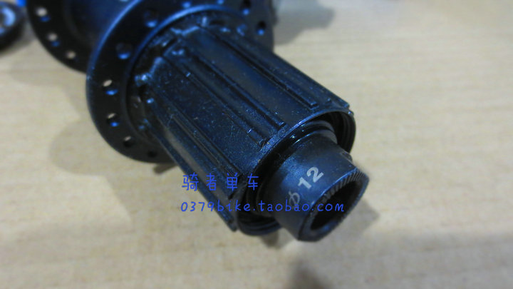 Втулка для велосипеда SHIMANO m678 SLX 15MM 142*12 Втулка для велосипеда SHIMANO m678 SLX 15MM 142*12