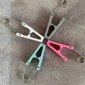 Plastic drying clips Clothes pins Household underwear pins Disc Windproof sock rack clips Clothes drying rack Replace S hooks 
Plastic drying clips Clothes pins Household underwear pins Disc Windproof sock rack clips Clothes drying rack Replace S hooks