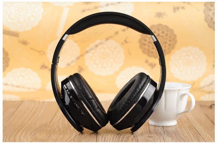 三星s5耳机怎么戴_三星头戴蓝牙耳机_三星蓝牙手表耳机