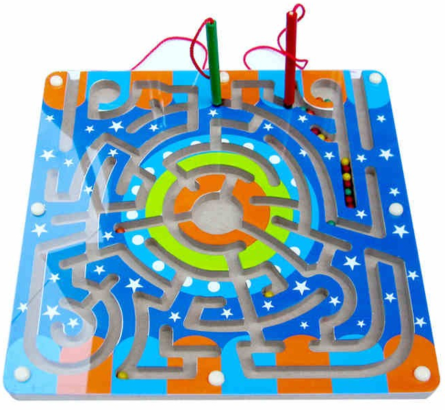 ロイヤルセランゴールの玩具(迷路) ロイヤルセランゴールの玩具(迷路)