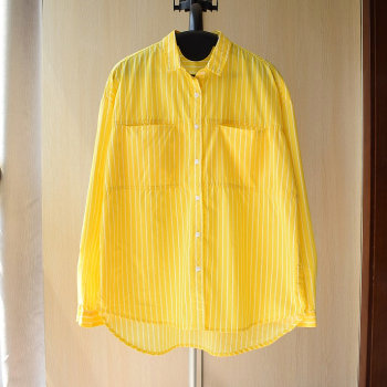 Short front and long back casual style small lapel vertical striped shirt
 Short front and long back casual style small lapel vertical striped shirt