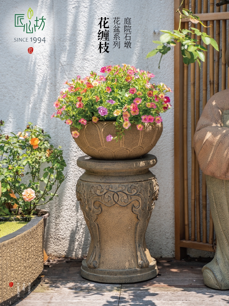 中国風庭園石柱 - 屋外の花鉢＆プランター