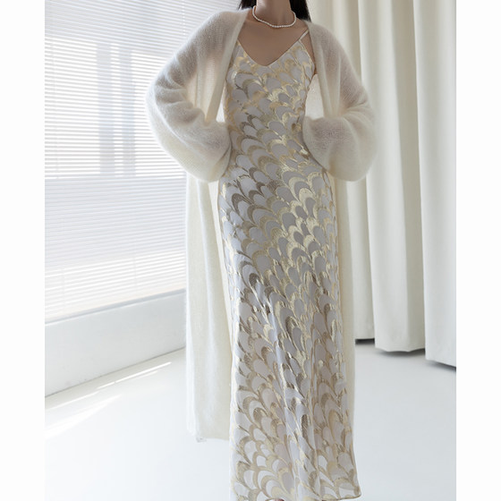 Light luxury brand white long lazy knitted cardigan South African mohair sweater jacket outer bathrobe photo
Light luxury brand white long lazy knitted cardigan South African mohair sweater jacket outer bathrobe photo
