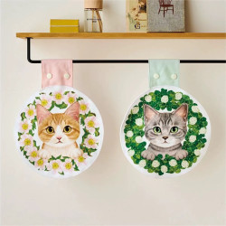 Spot cartoon cat round hand towel handkerchief sweat towel tablecloth hanging towel Spot cartoon cat round hand towel handkerchief sweat towel tablecloth hanging towel