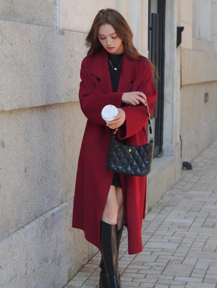 Burgundy double-sided cashmere coat for women mid-length wedding New Year festive red loose wool wool coat
Burgundy double-sided cashmere coat for women mid-length wedding New Year festive red loose wool wool coat