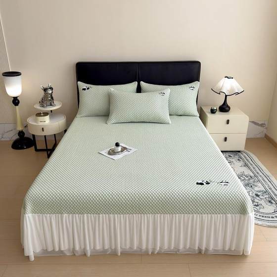 High-end Class A bed skirt Doudou ice silk mat three-piece set Princess cool air conditioning soft mat machine washable in summer
High-end Class A bed skirt Doudou ice silk mat three-piece set Princess cool air conditioning soft mat machine washable in summer