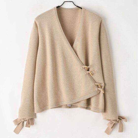 Qile velvet cashmere women's sweater women's cashmere sweater pure cashmere cardigan irregular lace-up loose pure cashmere jacket
Qile velvet cashmere women's sweater women's cashmere sweater pure cashmere cardigan irregular lace-up loose pure cashmere jacket
