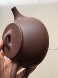 Old Purple mud made of flat cover ladles, the pot is crisp, smooth lines, comfortable tea!