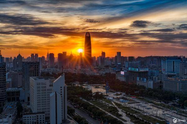 济南:城市上空的一年半载