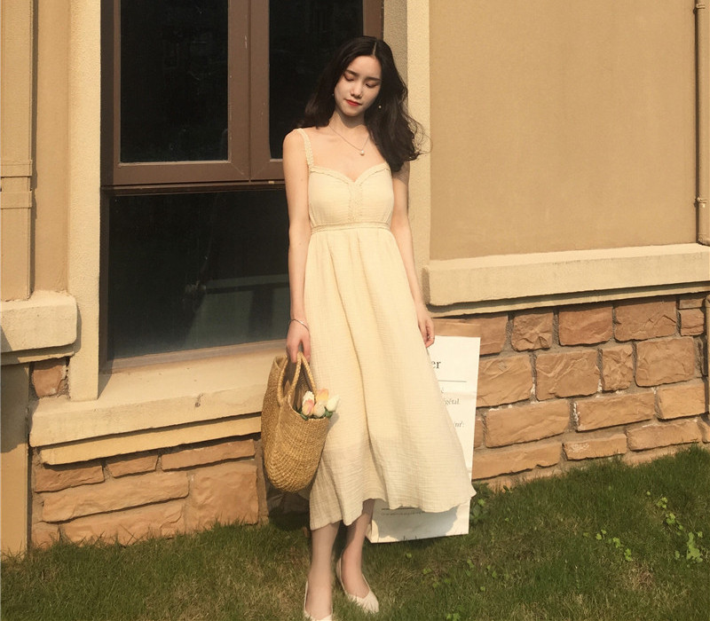 穿这几款礼服裙,赴夏季约会