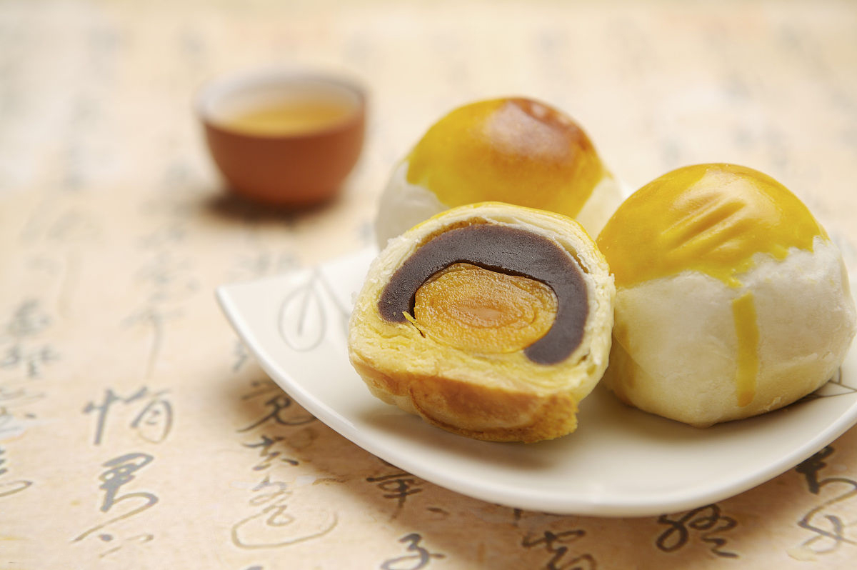 ——   林饼记蛋黄酥  传统点心的滋味共同和手艺制造有很大的关系,这