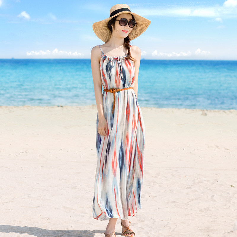 夏日度假愿望清单之一:吊带长裙 单穿一条slip dress 在海边,你一定