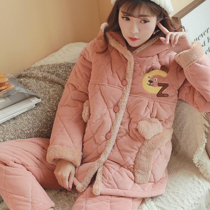 柔暖的珊瑚绒睡衣 让你做个可爱的小宅女